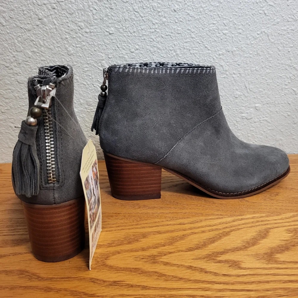 NWT Toms Gray Heeled Booties Size 8